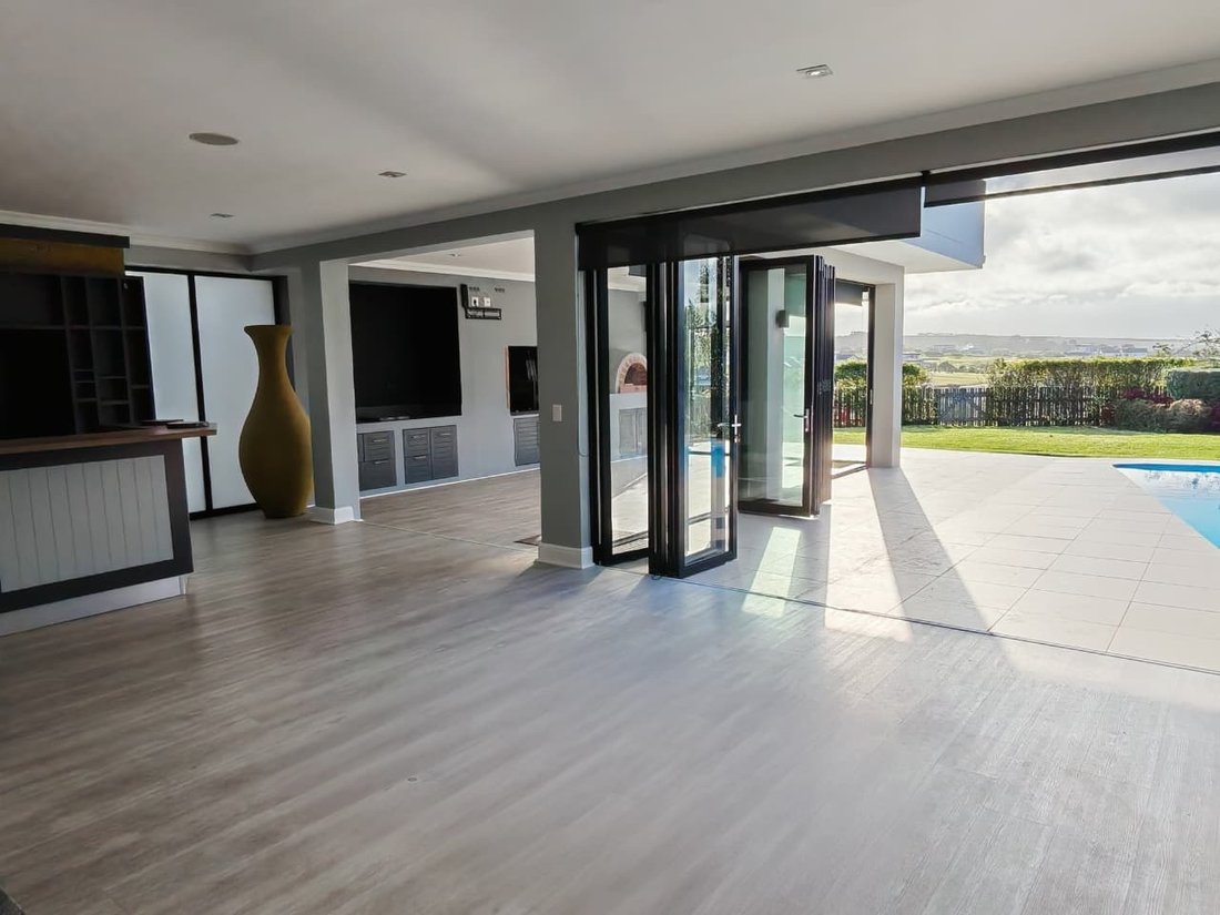 House in Oubaai Golf Estate, Western Cape, South Africa 3 - 18217810
