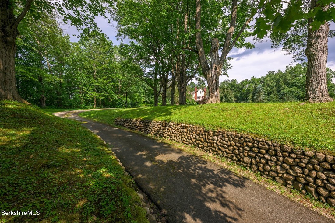 House in Dalton, Massachusetts, United States 5 - 18218369