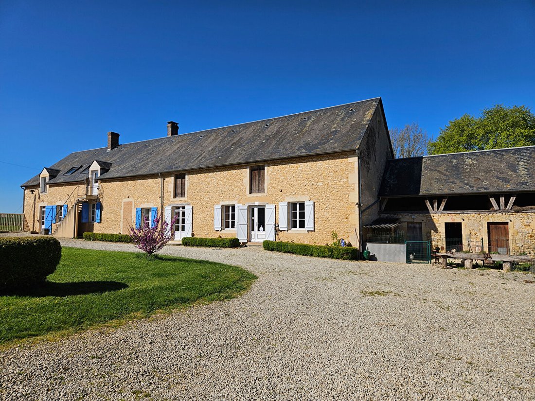 Villa in Moulins-sur-Yèvre, Centre-Val de Loire, France 2 - 18213648