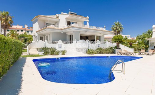 Villa a Vilamoura, Quarteira, Algarve 1