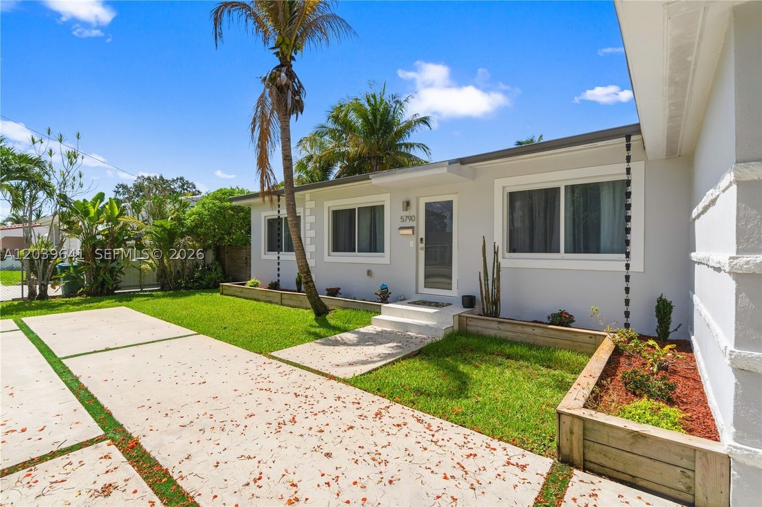 House in Miami, Florida, United States 4 - 18215603