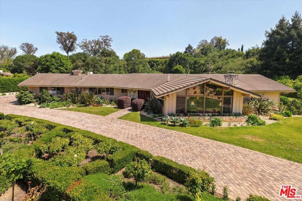 House in Montecito, California, United States 1 - 18216133