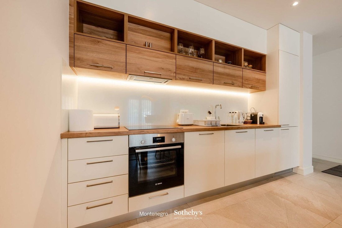 Apartment in Milovići, Tivat Municipality, Montenegro 5 - 18217692