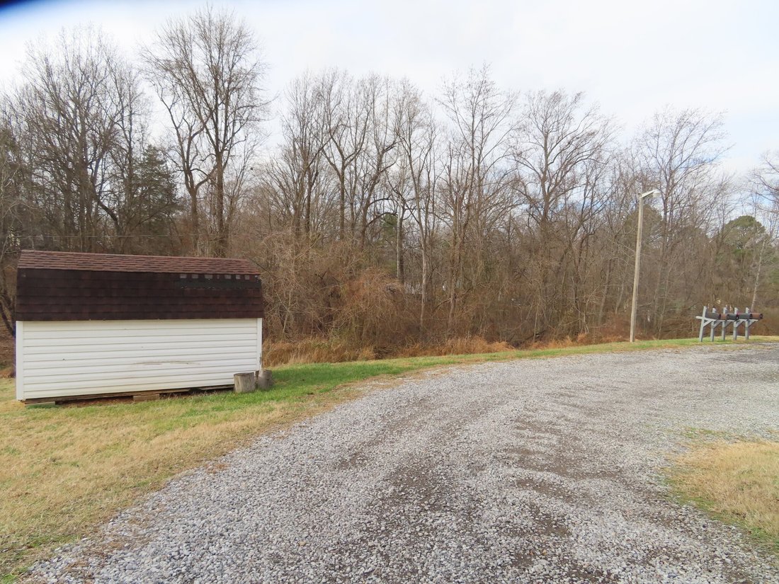 Clarksville, Tennessee, United States 5 - 18216360