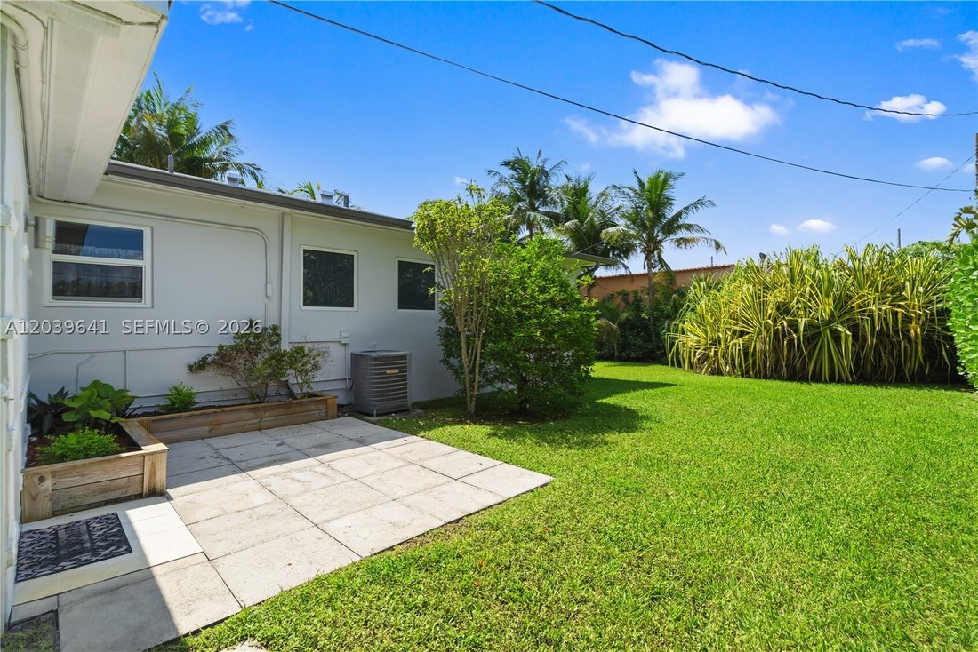 House in Miami, Florida, United States 5 - 18215603