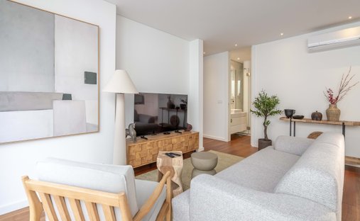 Apartment in Cedofeita, Santo Ildefonso, Se, Miragaia, Sao Nicolau e Vitoria, Porto District, Portugal 1