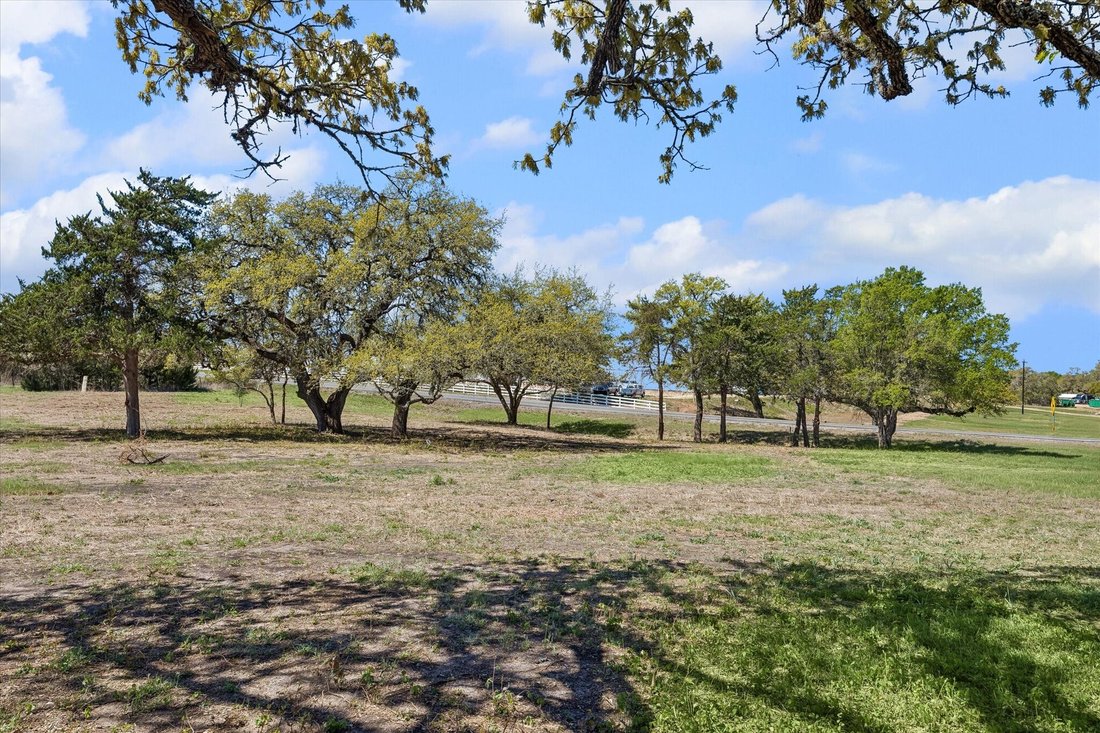 Farm Ranch in Round Top, Texas, United States 4 - 17596514
