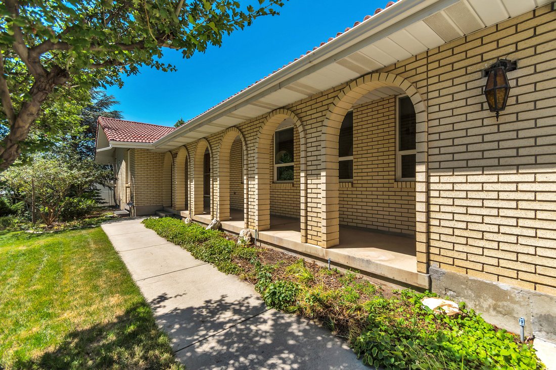 House in Sandy, Utah, United States 4 - 18217337