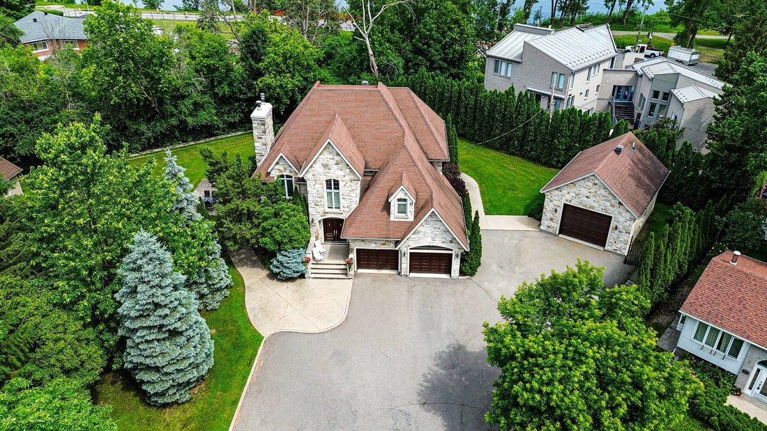 House in Montréal, Quebec, Canada 3 - 17335049