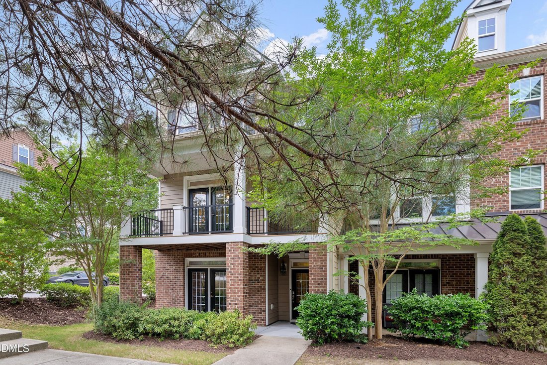 Townhouse in Cary, North Carolina, United States 2 - 18216694