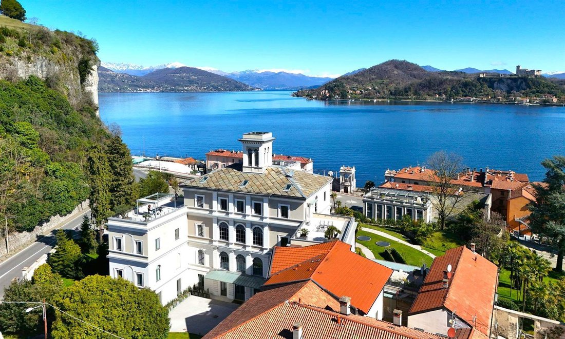 Wohnung in Arona, Piemont, Italien 1 - 18216968