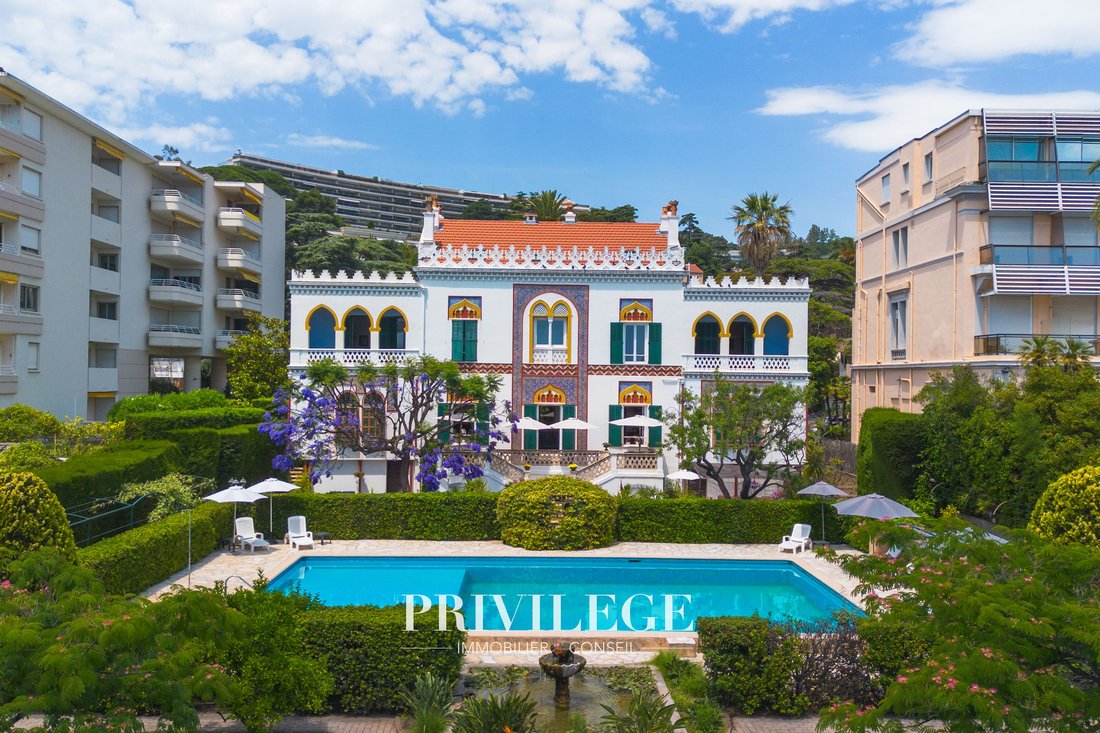 Castle in Cannes, Provence-Alpes-Côte d'Azur, France 1 - 18216738