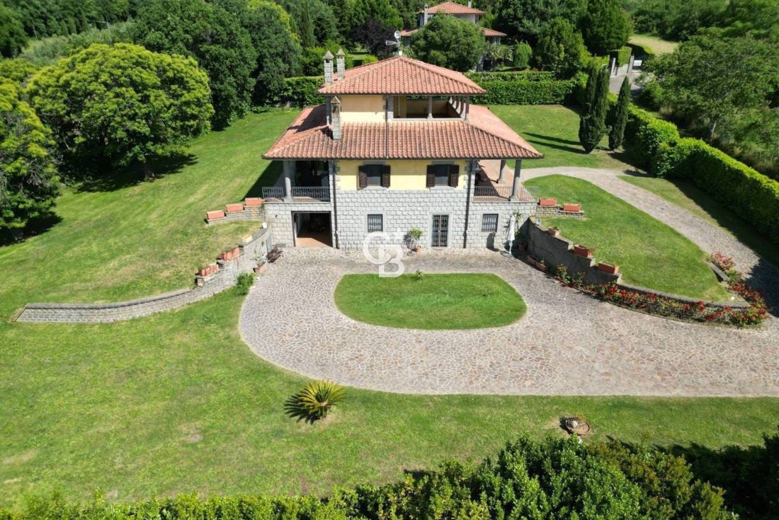 Villa in San Martino al Cimino, Viterbo, Lazio 1 - 18218285