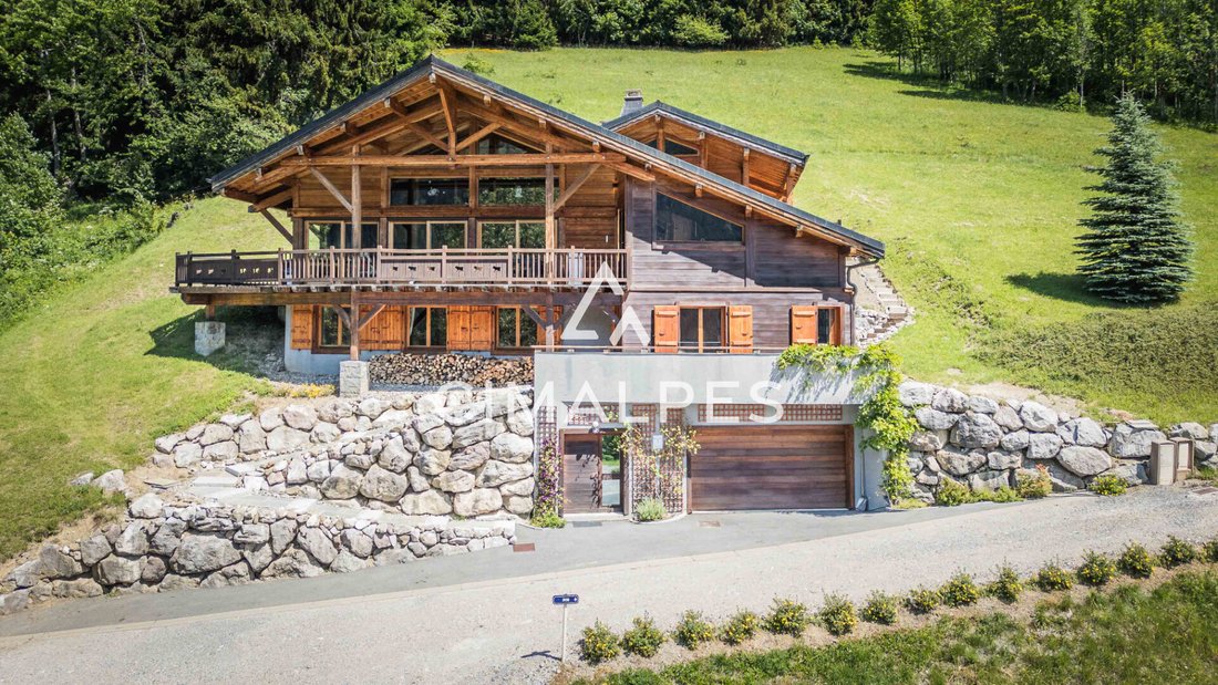 Villa in La Côte-d'Arbroz, Auvergne-Rhône-Alpes, France 1 - 18213662