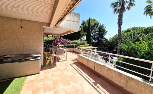 Maison à La Ciotat, Provence-Alpes-Côte d'Azur, France 1