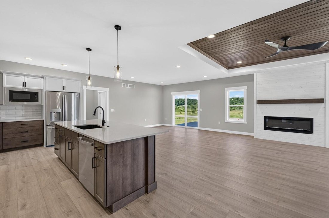House in Cross Plains, Wisconsin, United States 4 - 18215482