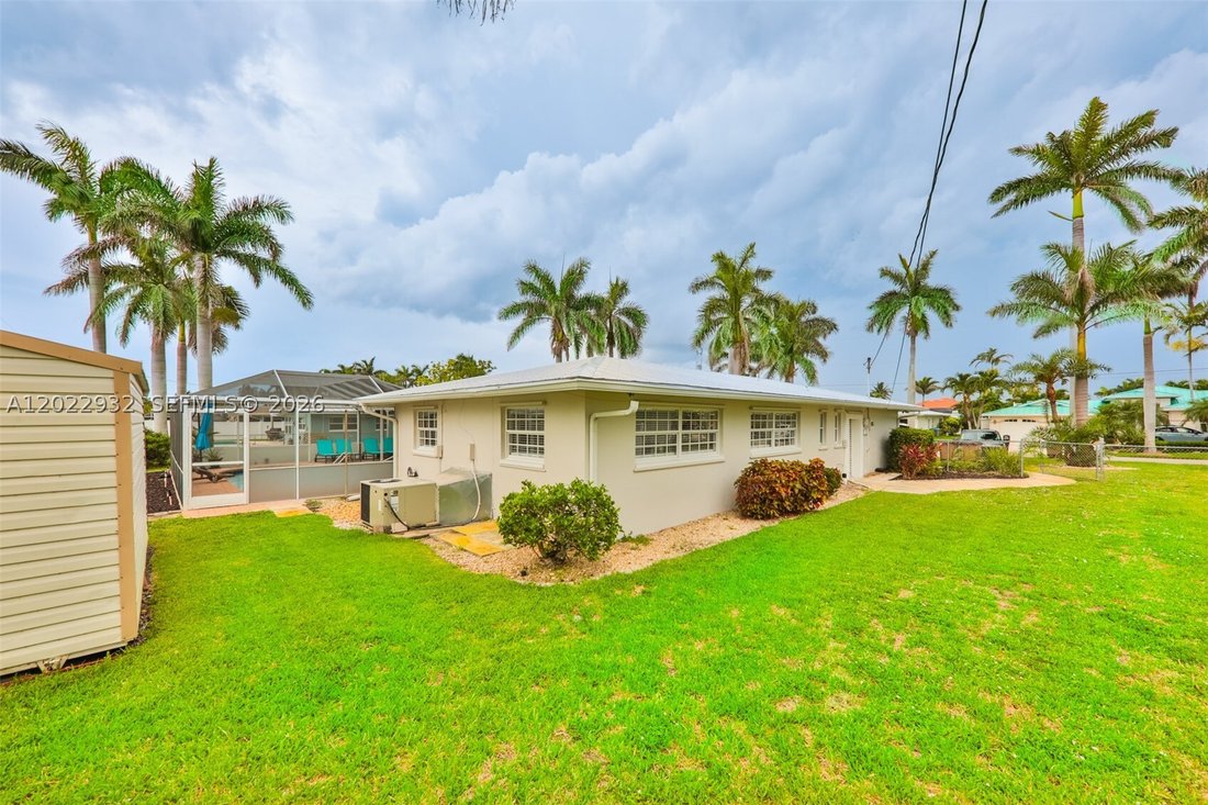 House in Cape Coral, Florida, United States 3 - 17968642