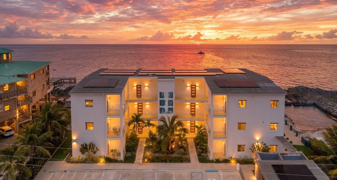 Apartment in West Bay, West Bay, Cayman Islands 1 - 15156523