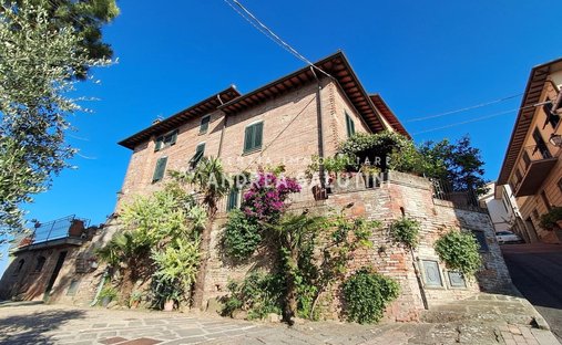 Villa in Montopoli in Val d'Arno, Toskana, Italien 1