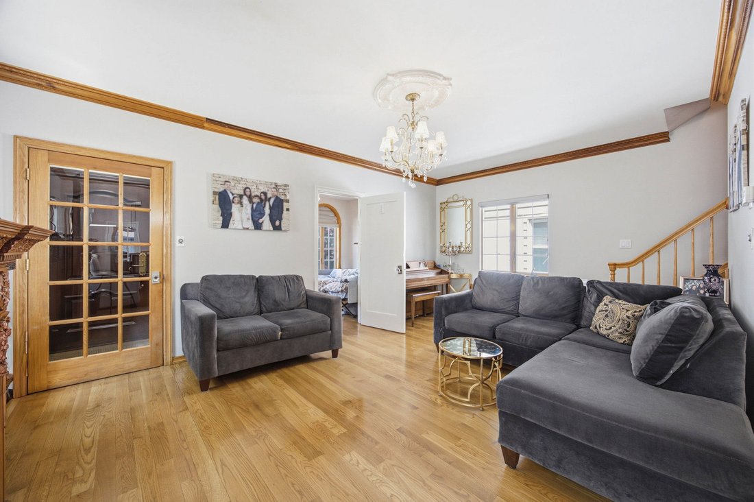 House in New York, New York, United States 4 - 18214531