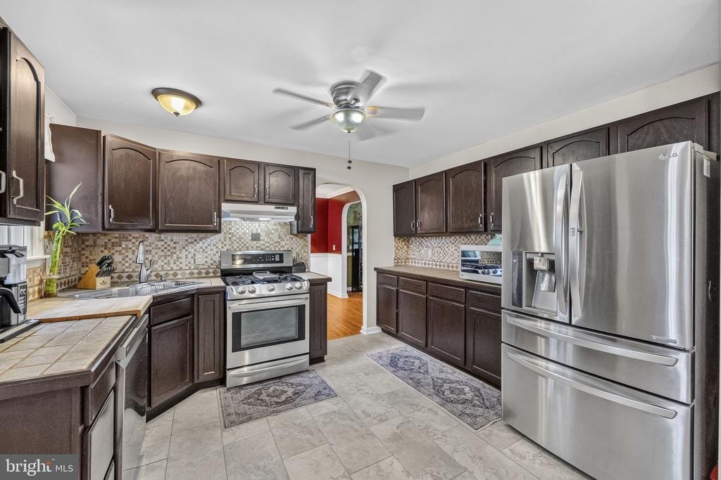 House in Toms River, New Jersey, United States 3 - 18215966