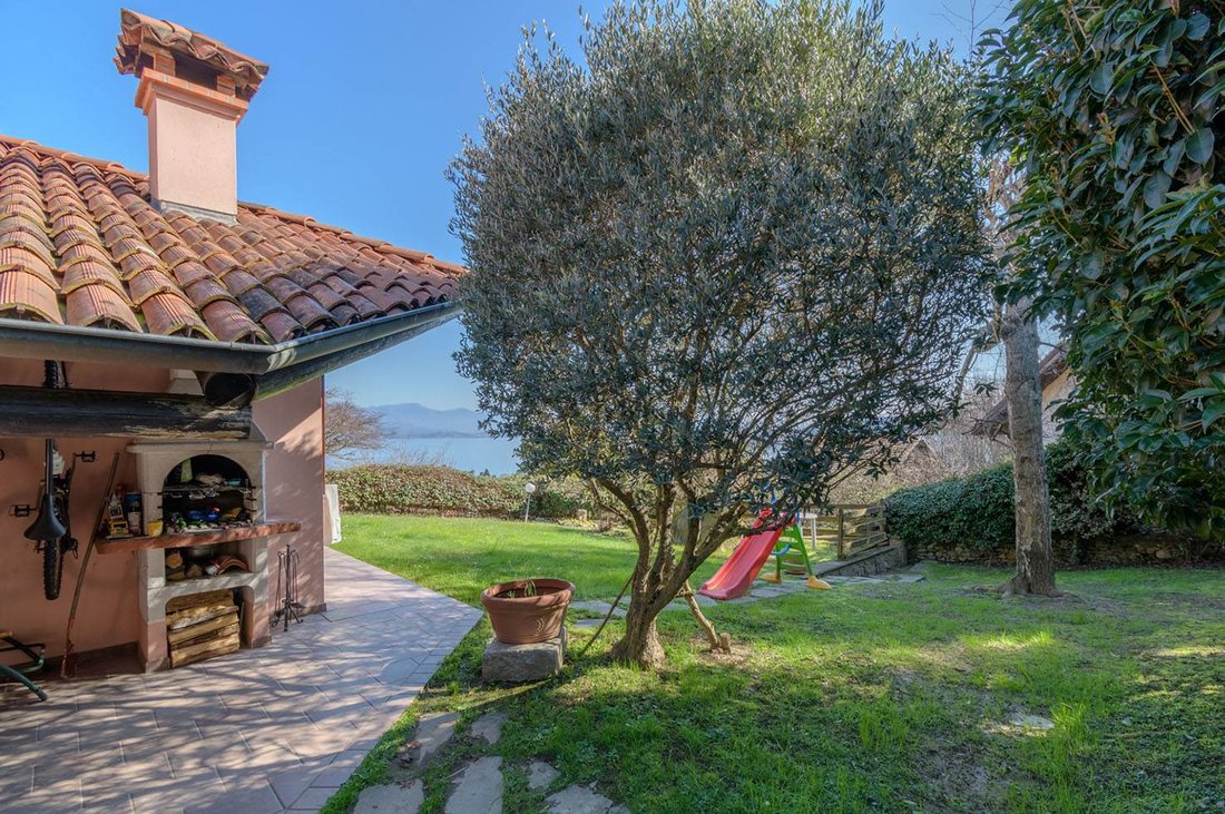 Villa in Meina, Piedmont, Italy 4 - 18216984