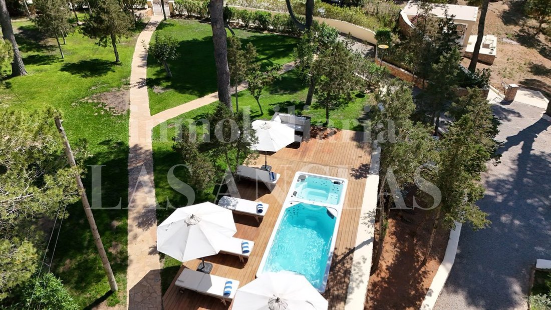 Farm Ranch in Sant Rafel de sa Creu, Sant Antoni de Portmany, Balearic Islands 3 - 18215022