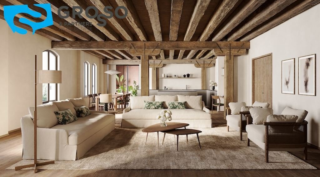 Estate in Cathedral - Piazza dei Signori, Treviso, Italy 1 - 18215251