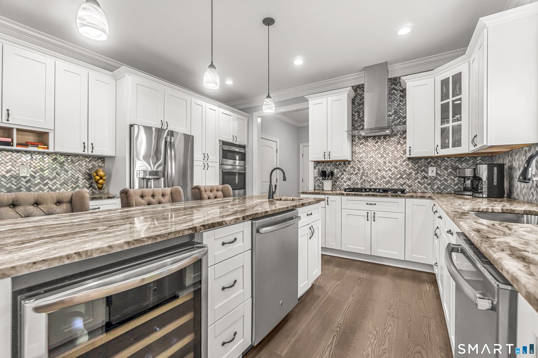 House in Trumbull, Connecticut, United States 5 - 18216178