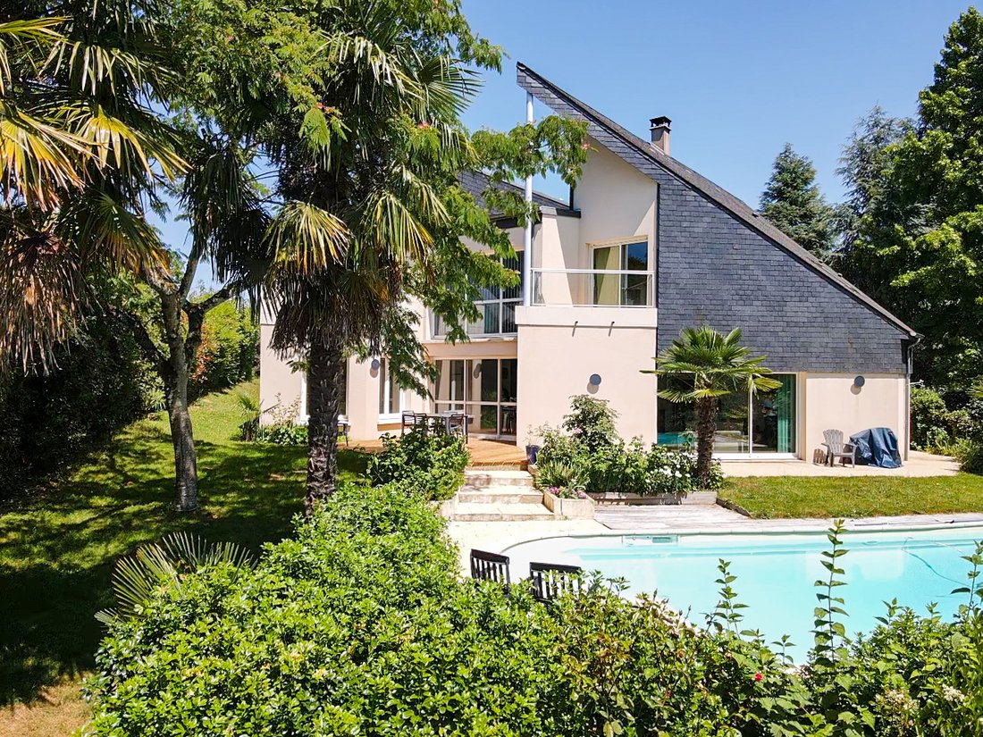 Villa in Rouillon, Pays de la Loire, France 1 - 18217735