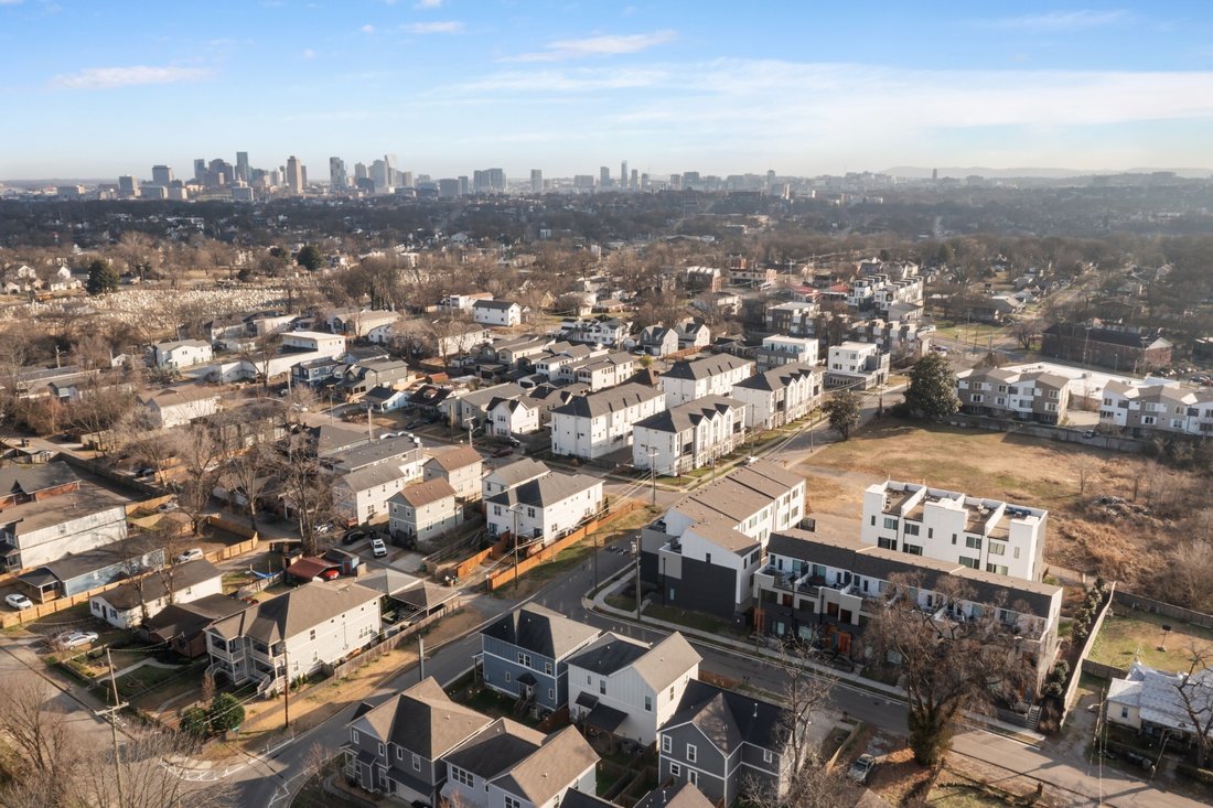 Co Op in Nashville, Tennessee, United States 4 - 18216288