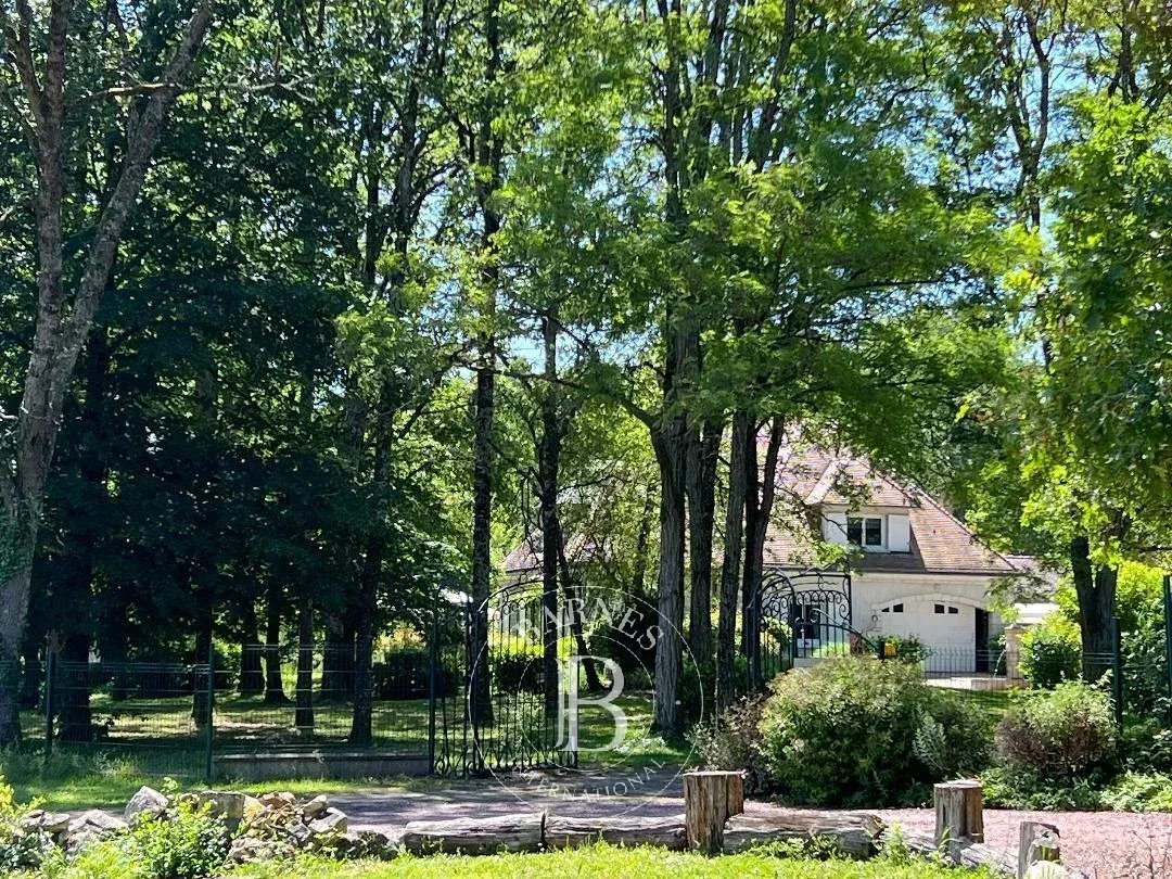 Estate in Charentilly, Centre-Val de Loire, France 1 - 17602447