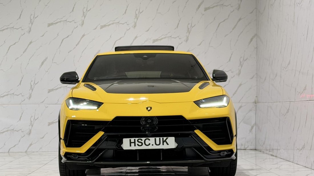 Suv in Ruislip, United Kingdom 2 - 18215453