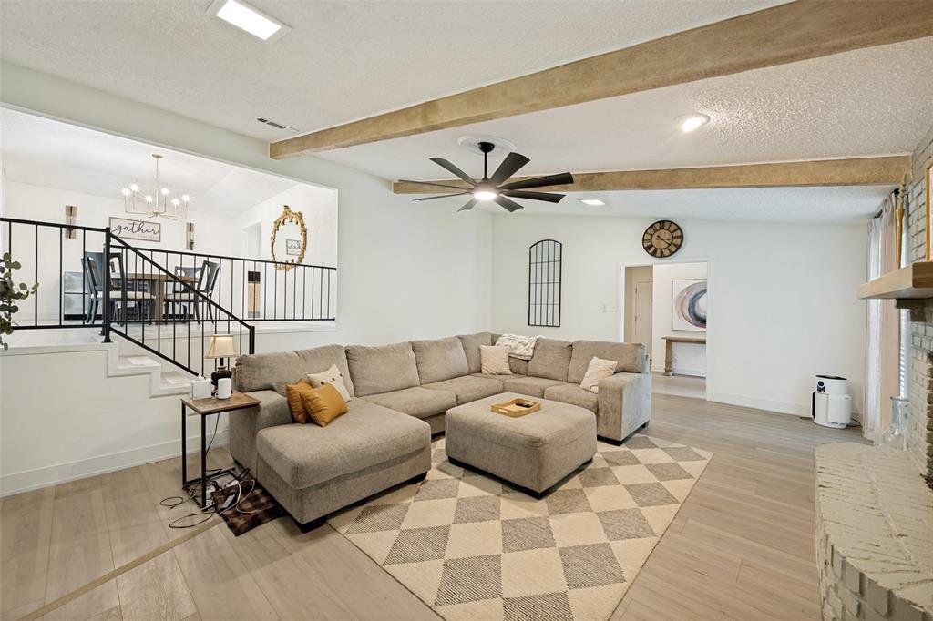 House in Bedford, Texas, United States 4 - 18217326