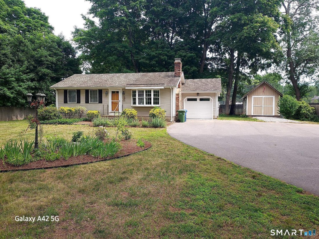 House in Essex, Connecticut, United States 2 - 18216187