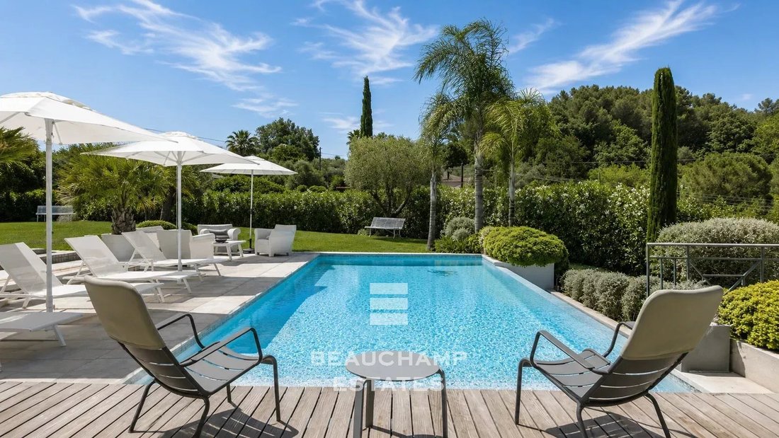 Villa in Valbonne, Provence-Alpes-Côte d'Azur, France 4 - 18213420
