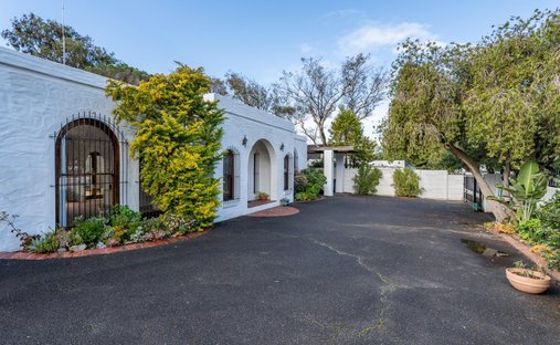 House in Cape Town, Western Cape, South Africa 1