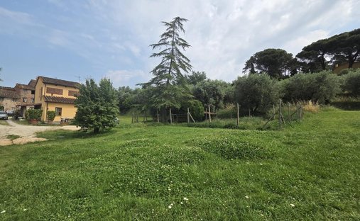 Country House in Montecarlo, Tuscany, Italy 1