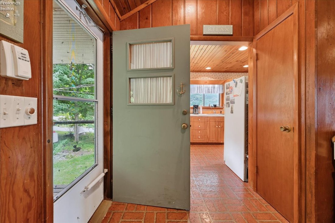 House in Put-in-Bay, Ohio, United States 3 - 18218135
