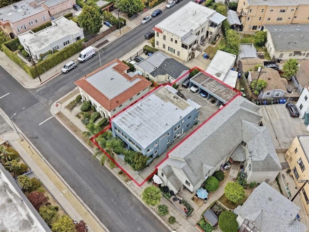 Los Angeles, California, United States 4 - 18215960