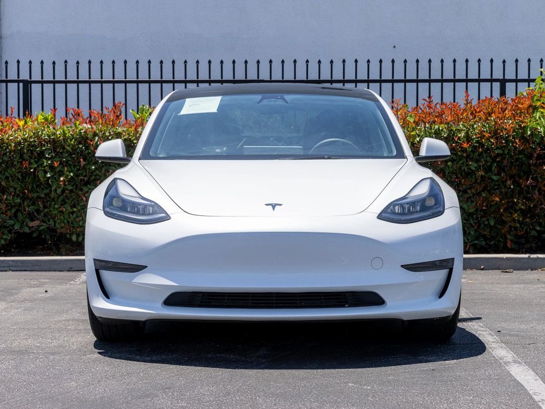 Sedan in Azusa, CA, United States 2 - 17871201