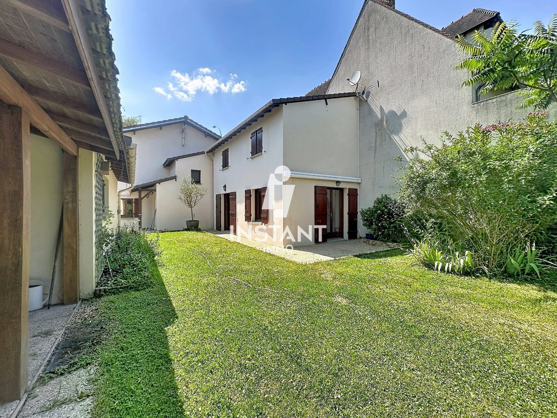 House in Gondoles Nord I, Choisy-le-Roi, France 3 - 18218550