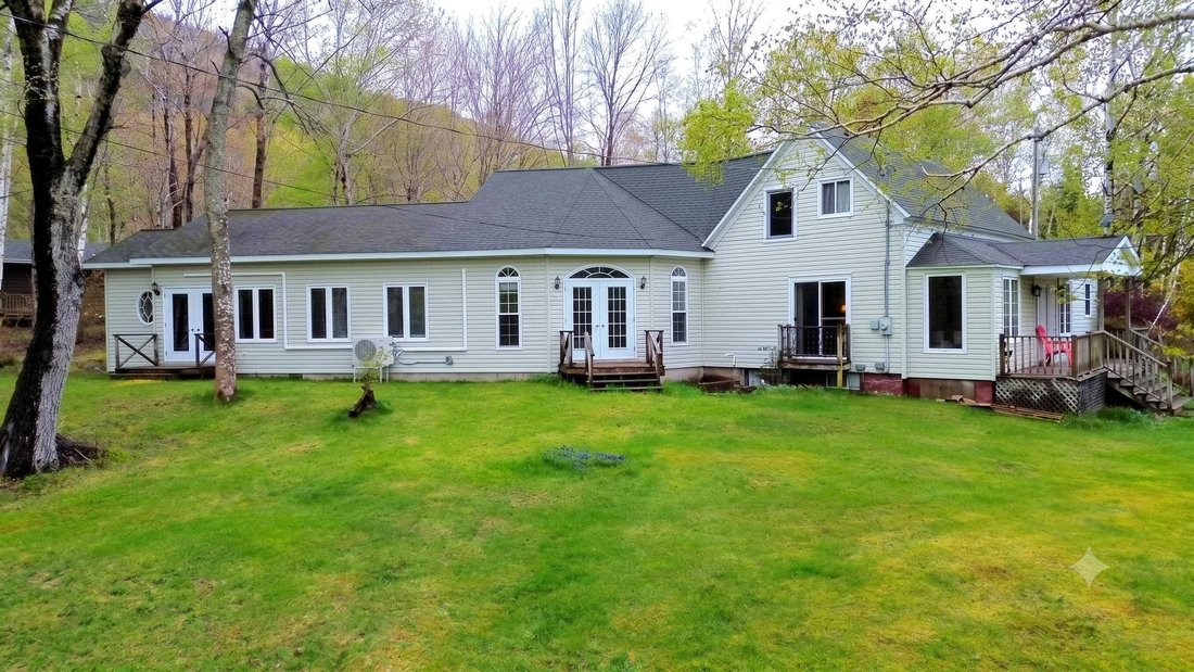 House in Indian Brook, Nova Scotia, Canada 1 - 18204026