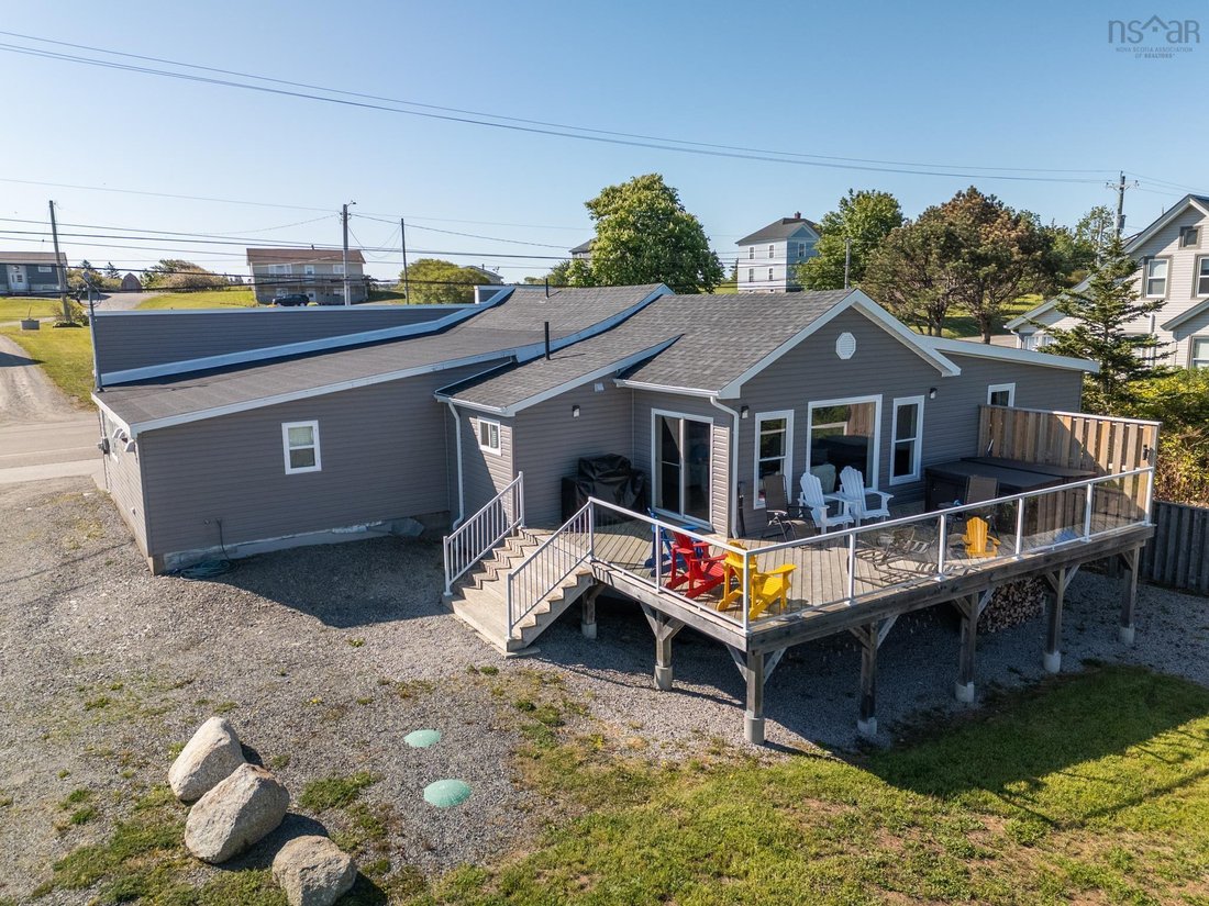 House in Church Point, Nova Scotia, Canada 4 - 18217455