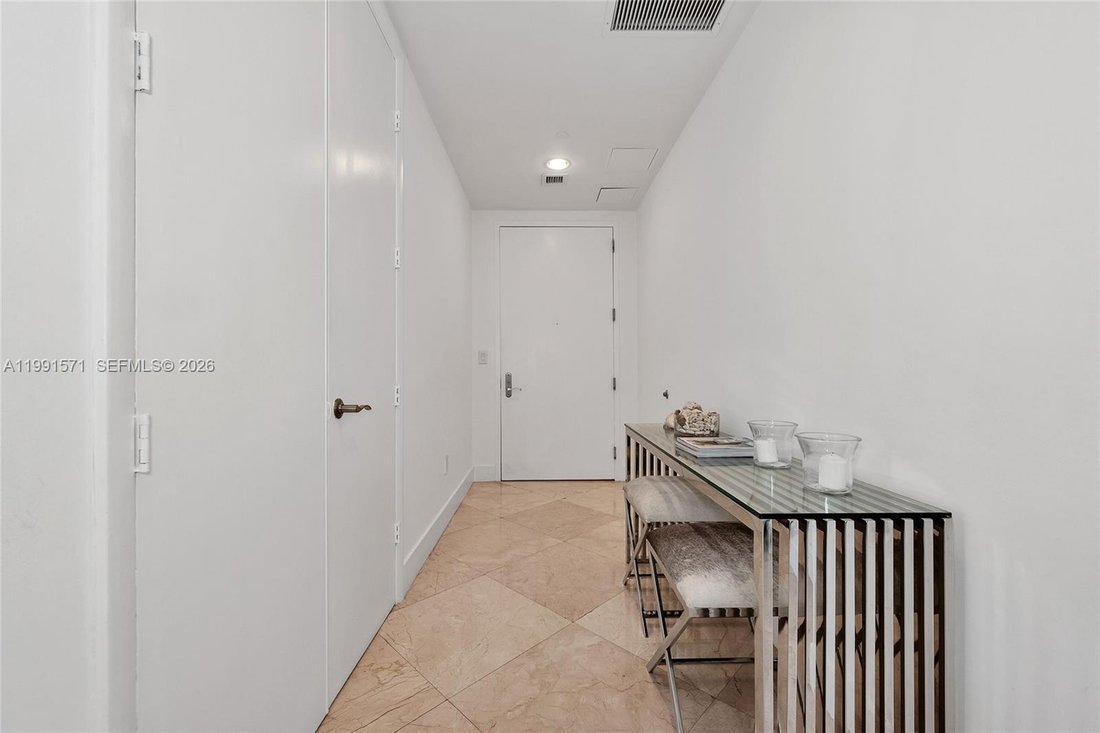 Condo in Sunny Isles Beach, Florida, United States 4 - 18215632