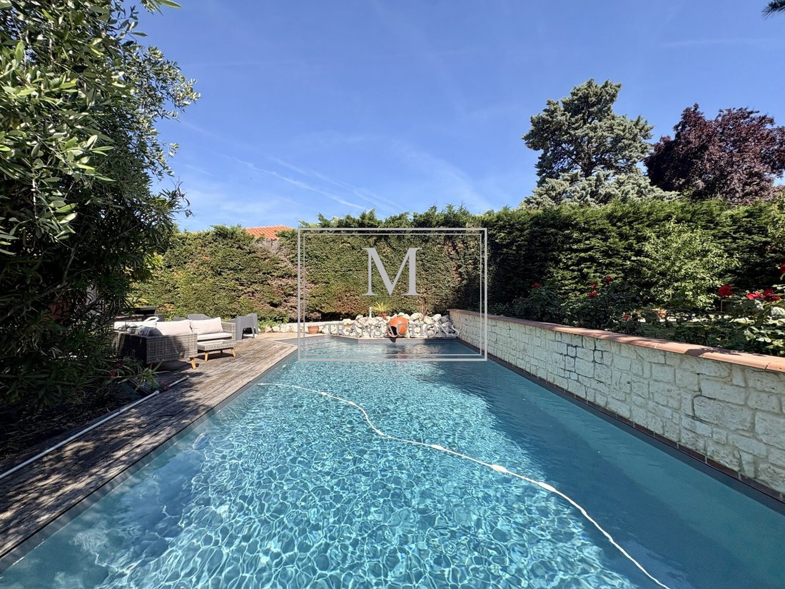 Villa in Le Château, Balma, France 4 - 17990444