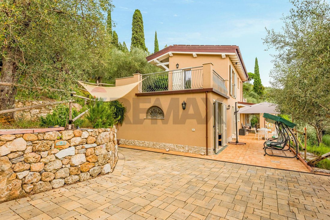 House in Camaiore, Tuscany, Italy 2 - 18218291