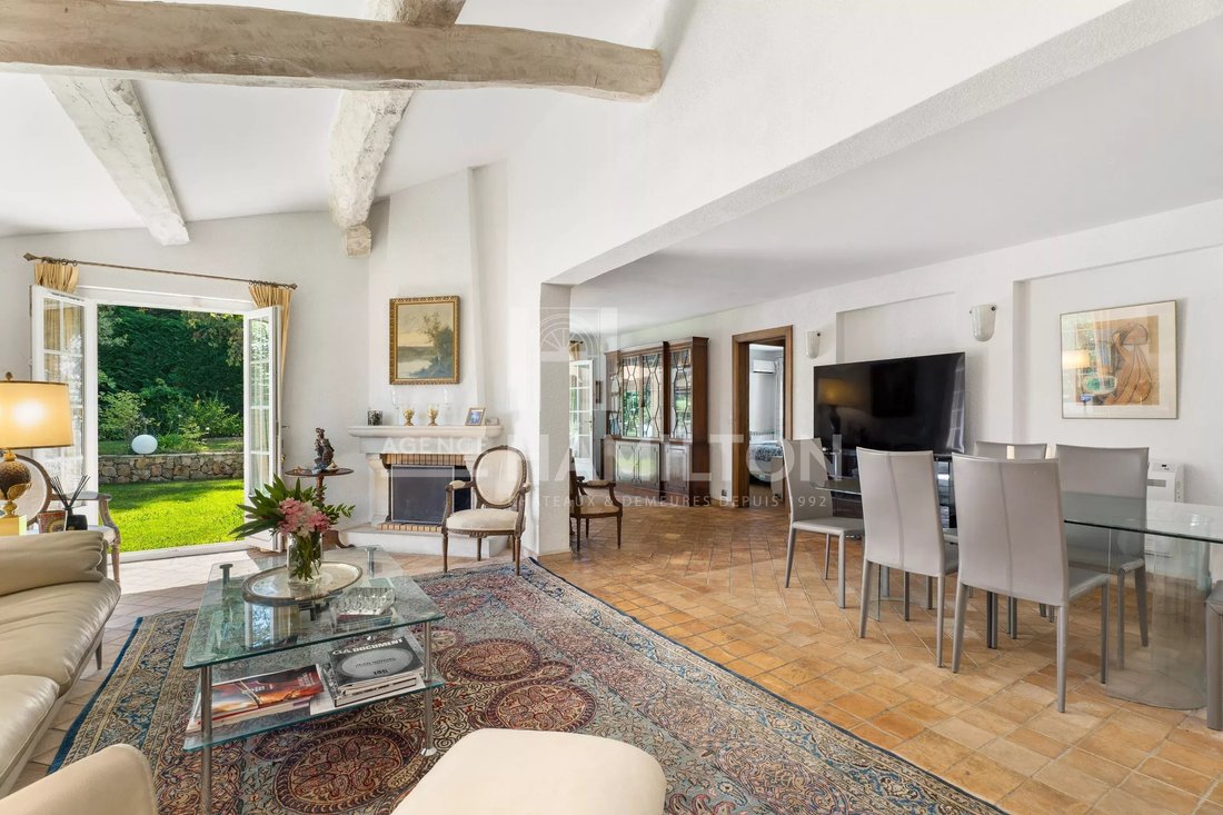 Villa in Châteauneuf-Grasse, Provence-Alpes-Côte d'Azur, France 4 - 18213433