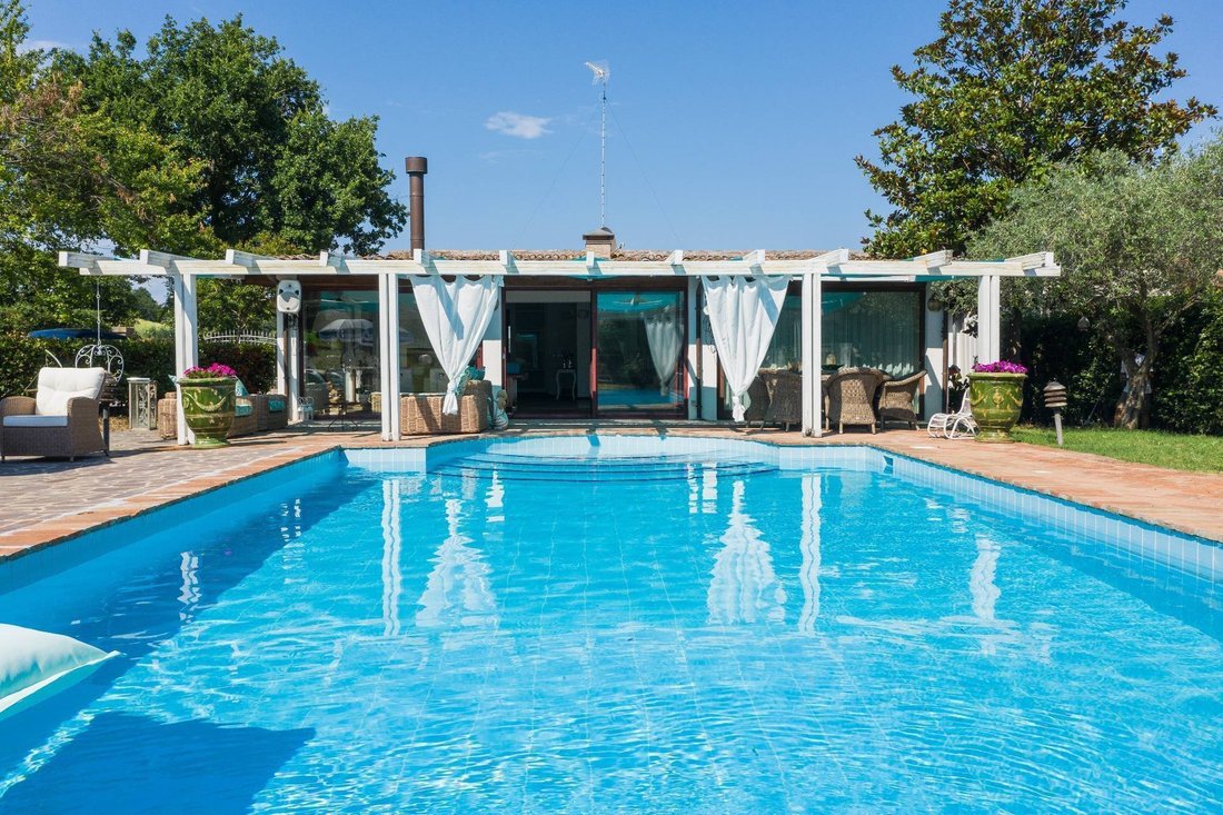 Villa in San Clemente, Emilia-Romagna, Italy 2 - 16998656