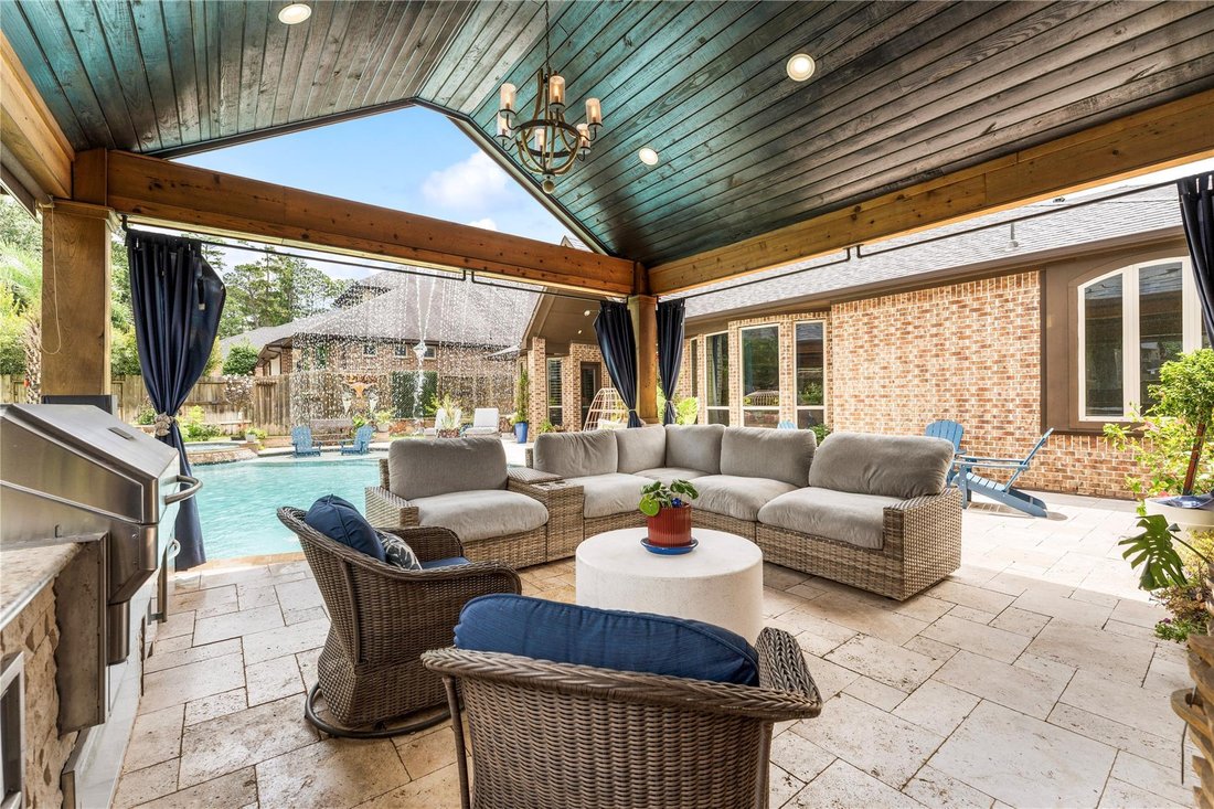 House in Pinehurst, Texas, United States 2 - 18216743